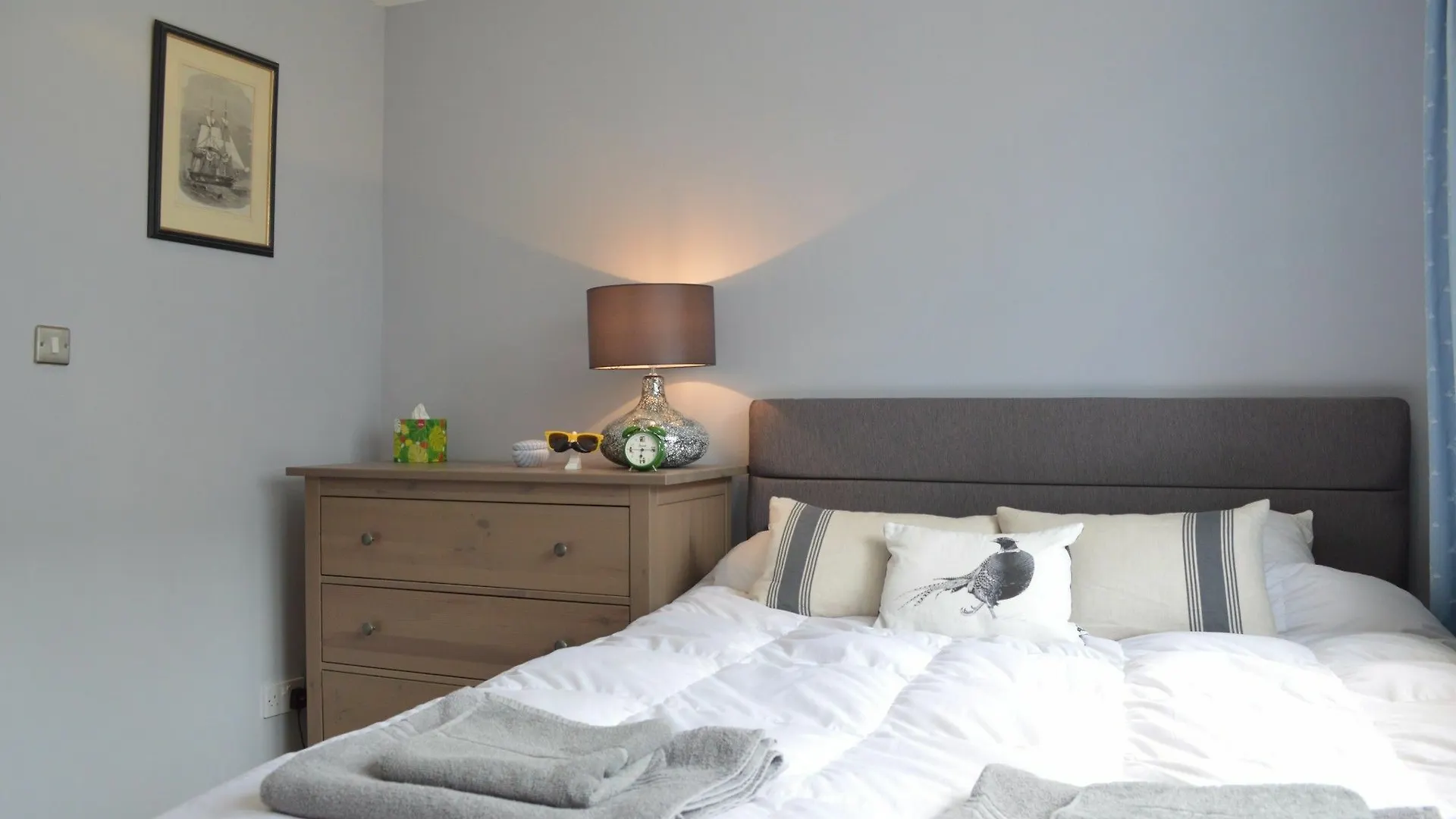 2 Bedroom Apartment By The Sea Edinburgh 0*,  United Kingdom