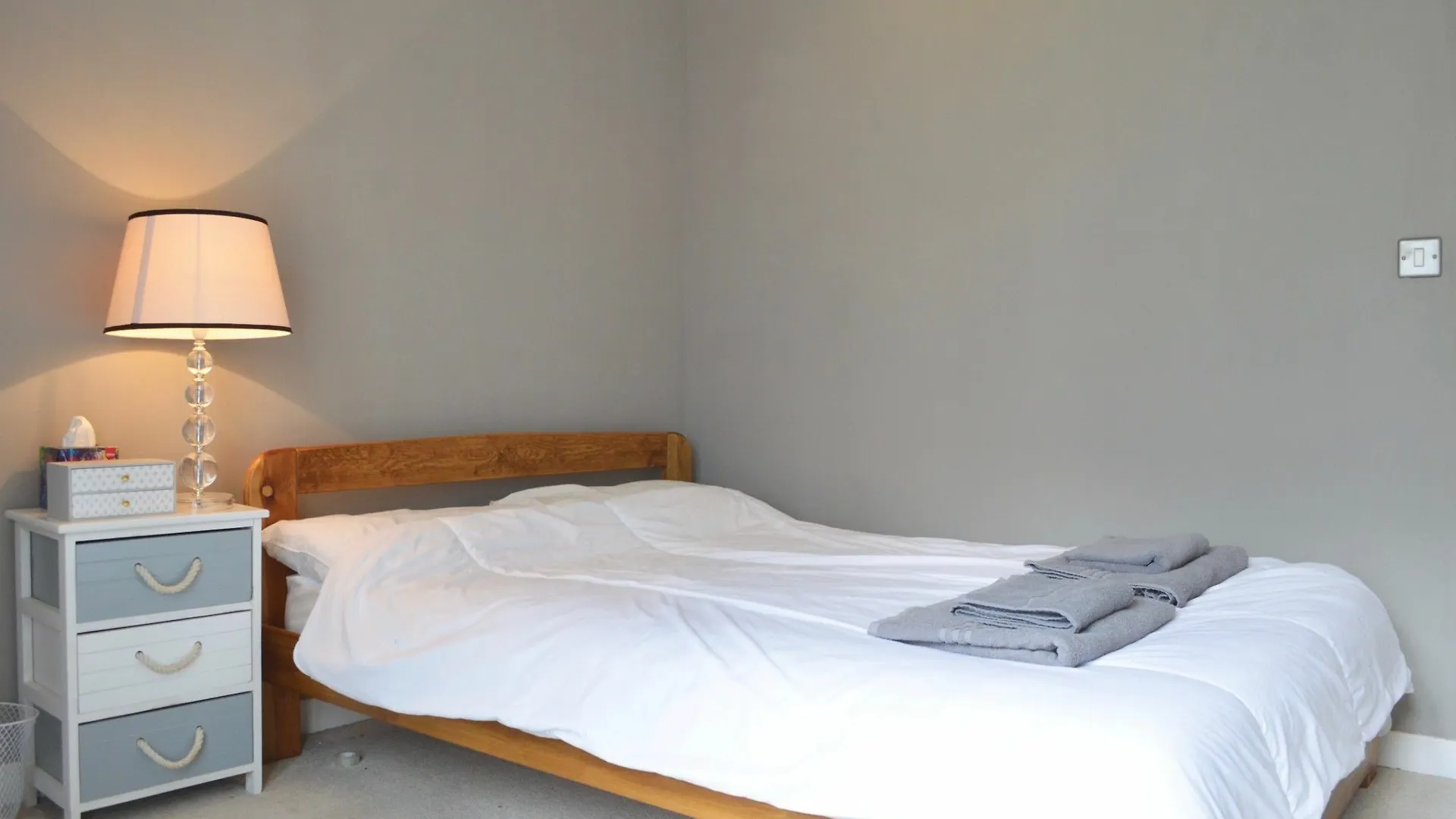 2 Bedroom Apartment By The Sea Edinburgh